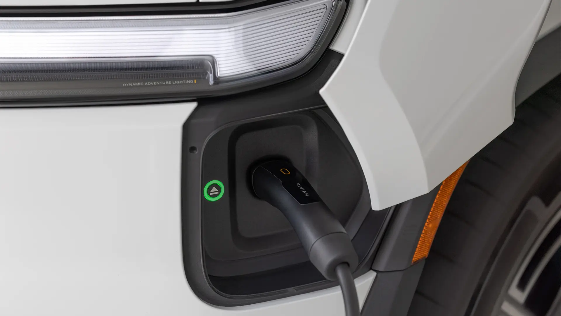 2025-rivian-r1t-charging-1-car-back-catalogue-1