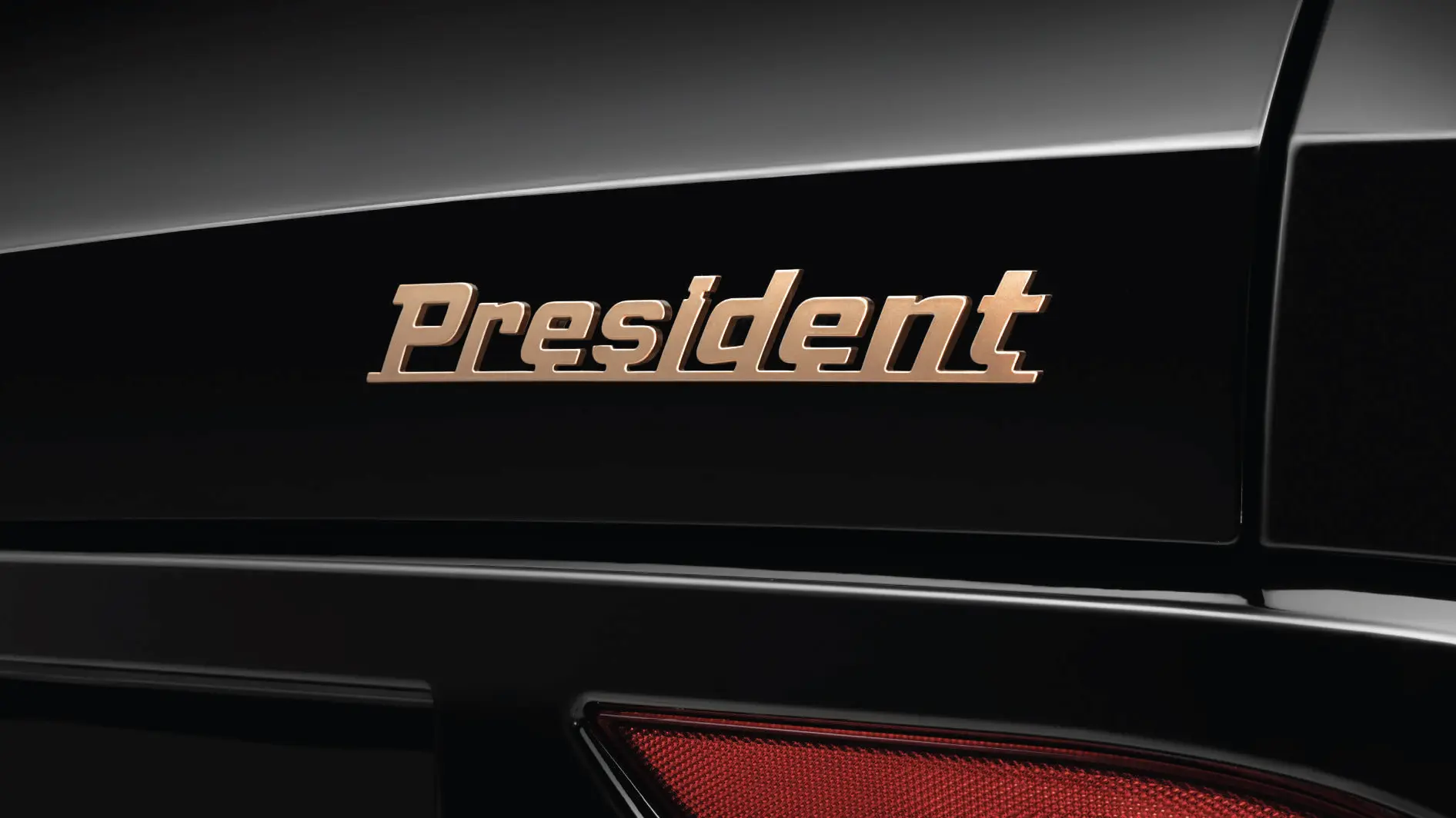 2020-vinfast-president-rear-badge-car-back-catalogue-1